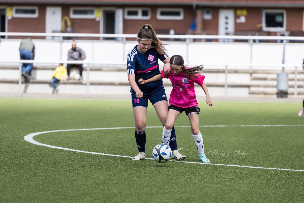 Bild 232 - wCJ Osterroenfelder TSV - VfL Pinneberg : Ergebnis: 0:15